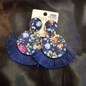 Drop fringe floral earrings